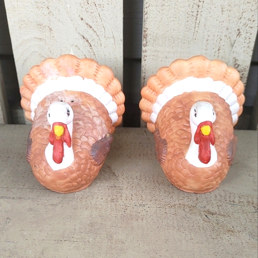 Vintage House Of Lloyd 1989 Ceramic Turkey 3" Salt and Pepper Tan Shakers